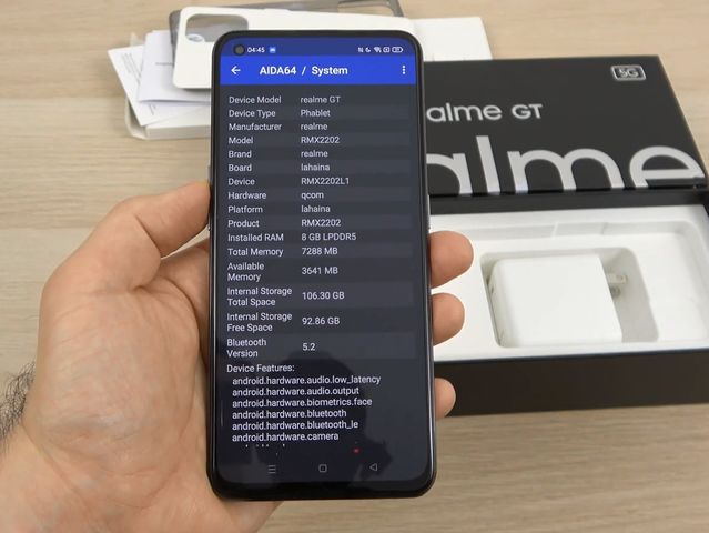 Realme GT 5G Обзор: Бюджетный флагманский смартфон