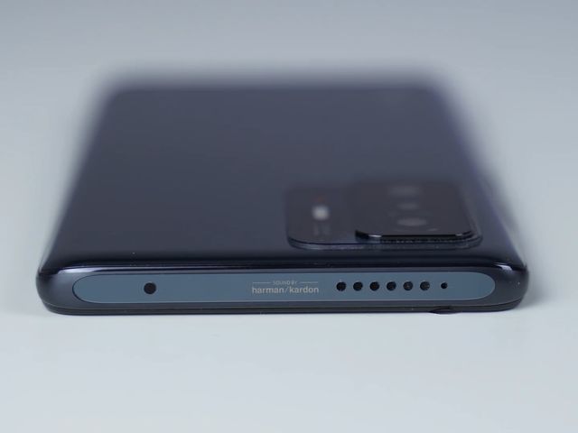 Xiaomi 11T Pro Обзор: AMOLED экран 120 Гц, Snapdragon 888 и быстрая зарядка 120 Вт