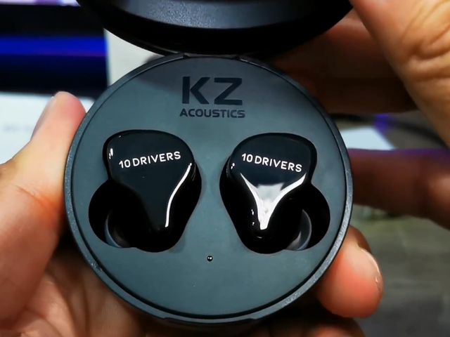 KZ VX10 Обзор: Качественный звук с 10 драйверами