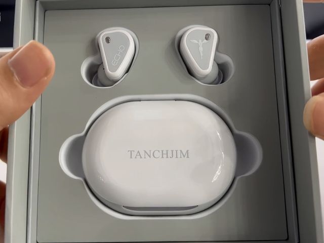 Tanchjim Echo Обзор: Красивый дизайн, качественный звук и 48 часов автономии