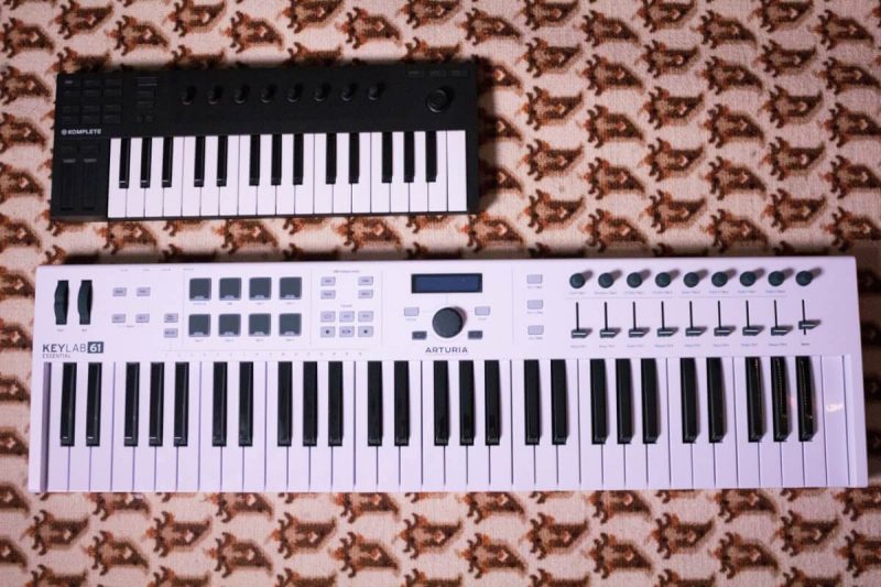 Обзор MIDI-клавиатуры Arturia KeyLab 61 — максимум $300