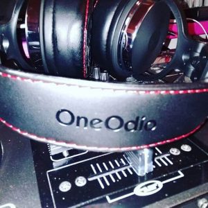 Обзор OneOdio A10 — наушники с шумоподавлением за 60 долларов