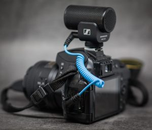Обзор Sennheiser MKE 200 — микрофон для камеры и смартфона
