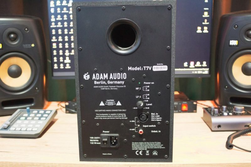 Обзор ADAM T7V - Бюджетные, но ТОПовые экраны