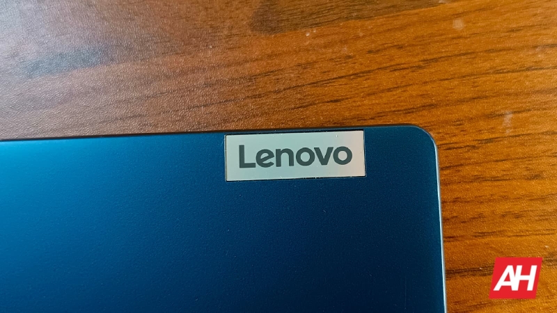 Lenovo IdeaPad Slim 3 Review: A powerful device, but not where it counts